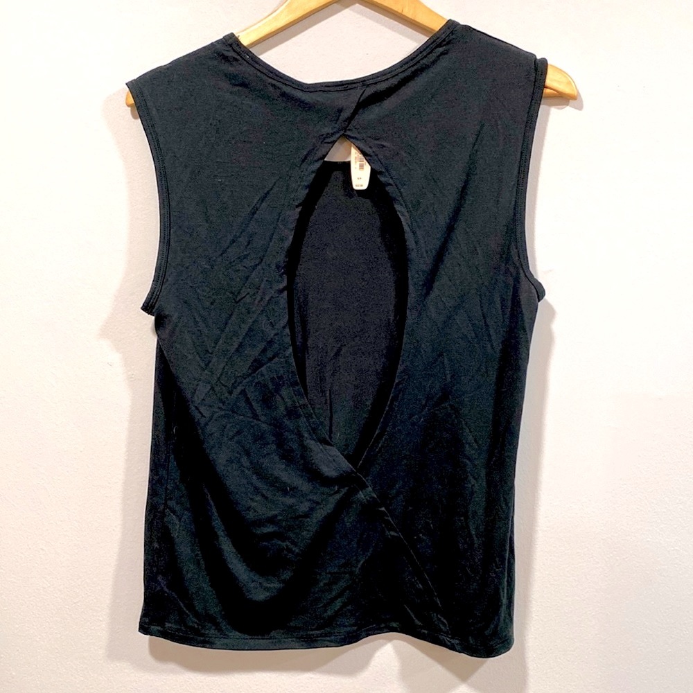 NWT VICTORIA’S SECRET Black Open Back Sleeveless Top SMALL